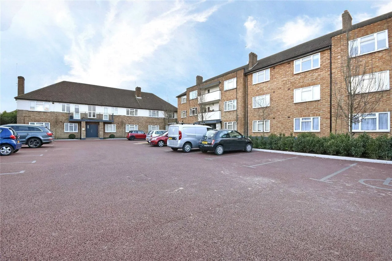 Vines Avenue, Finchley Central, N3, photo 11