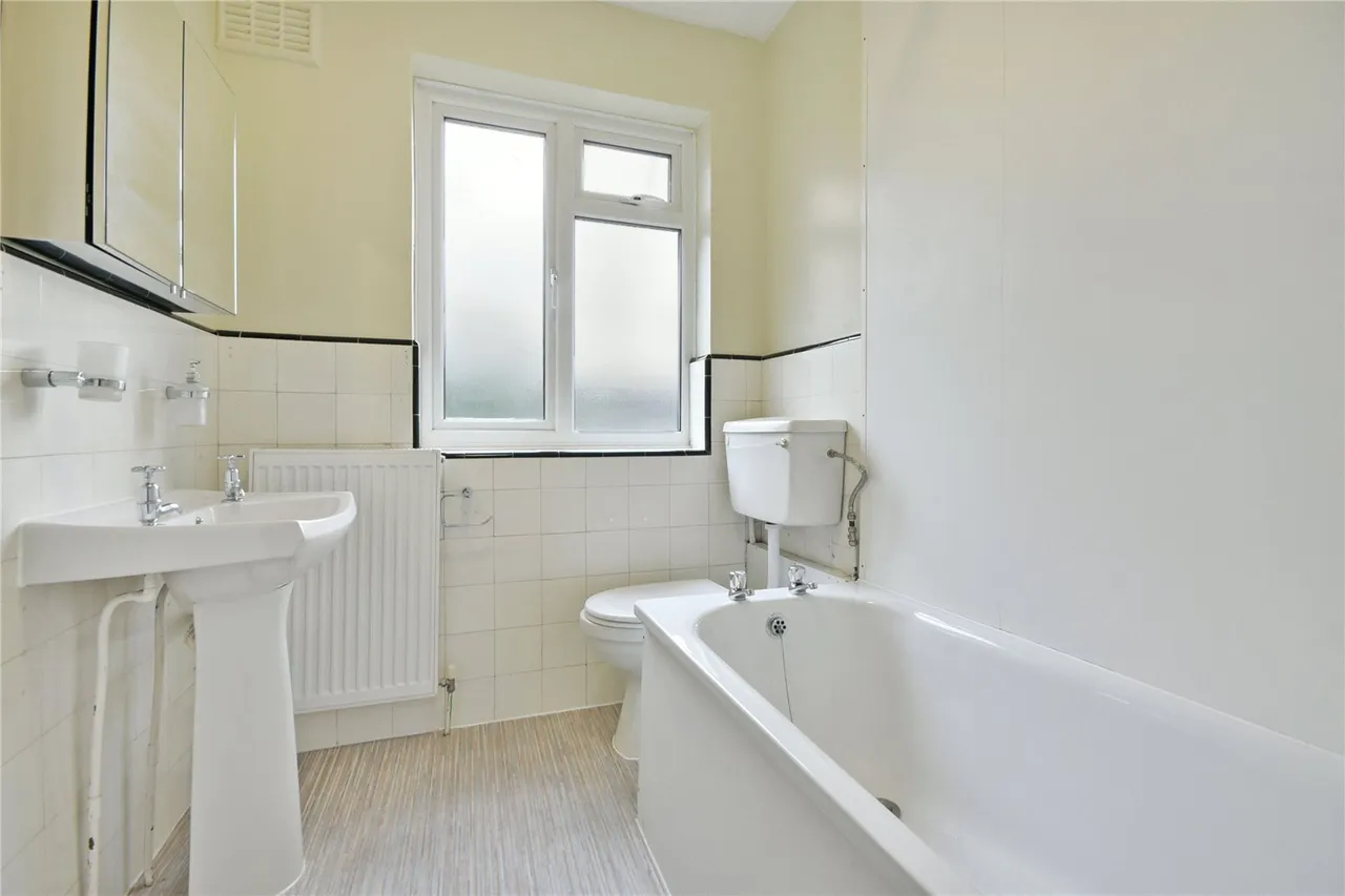 Vines Avenue, Finchley Central, N3, photo 5