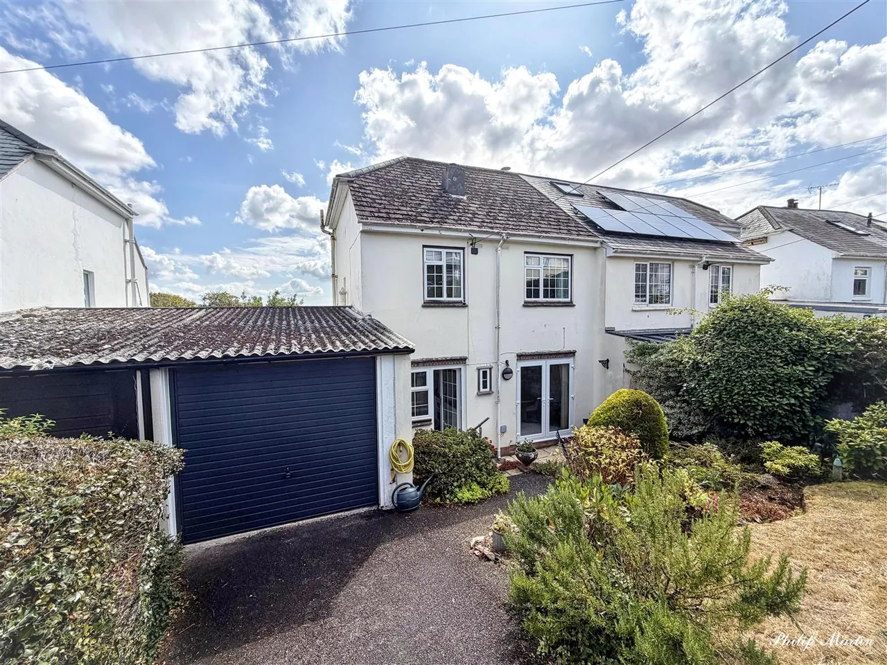 3 bed house for sale, Dobbs Lane, Truro