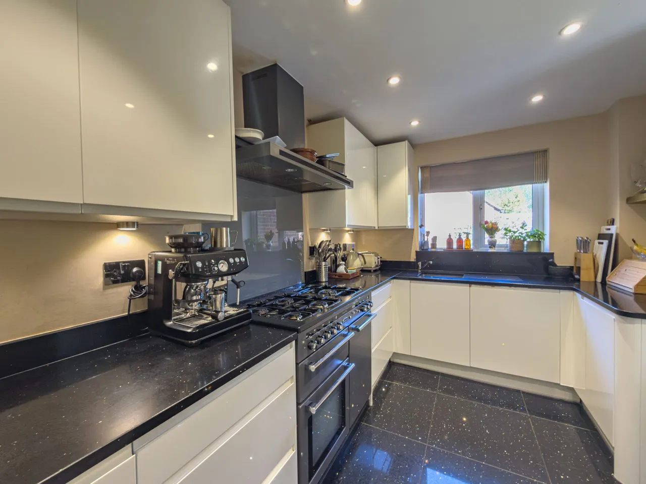 Church View, Hartley Wintney, Hook, RG27 8LN, photo 8