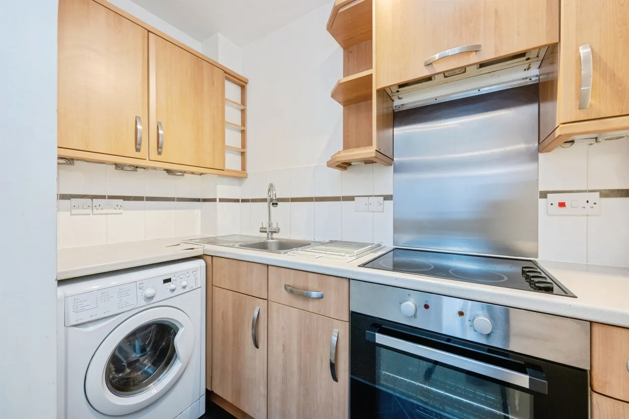 Latium Close, Holywell Hill, St. Albans, photo 3