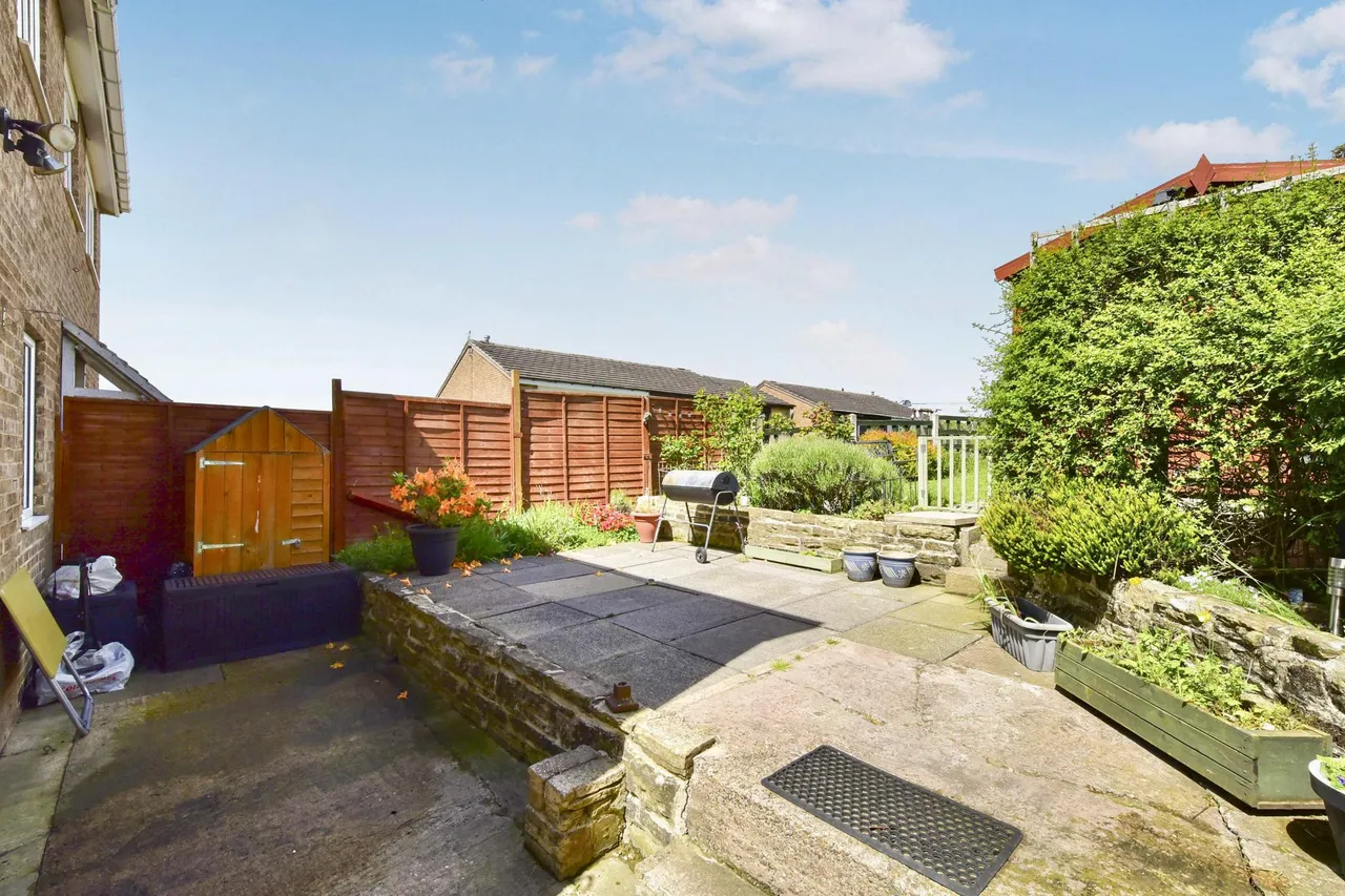 Wainwright Crescent, Sheffield, S13, photo 17
