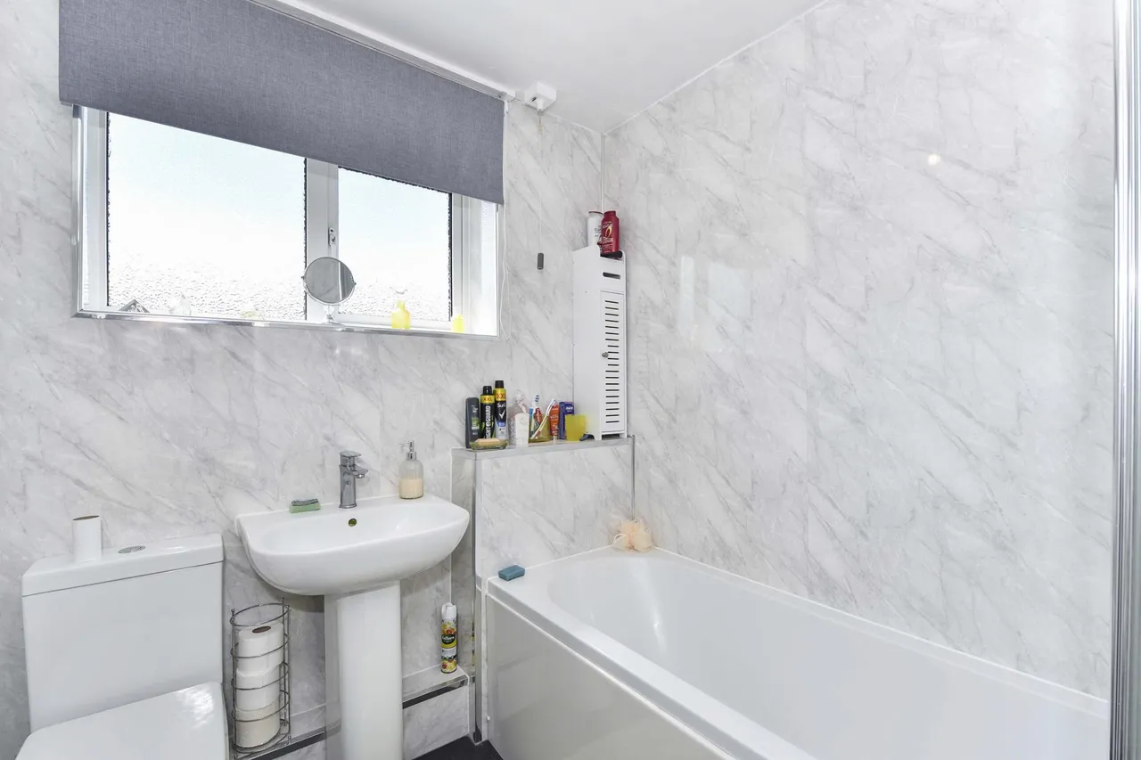 Wainwright Crescent, Sheffield, S13, photo 15