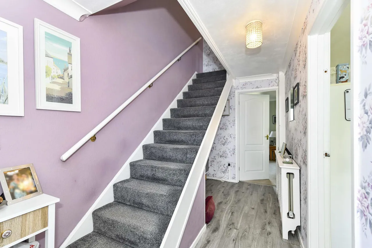 Wainwright Crescent, Sheffield, S13, photo 16