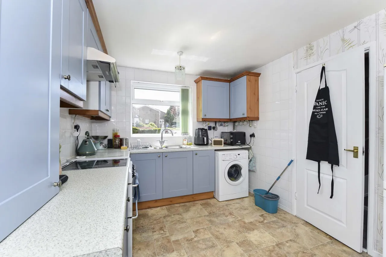Wainwright Crescent, Sheffield, S13, photo 6