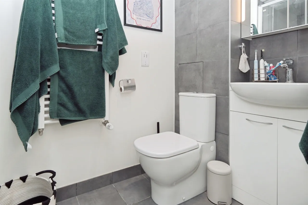 Ladybower Road, Worthing, BN13, photo 11