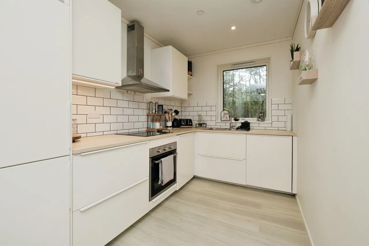 Ladybower Road, Worthing, BN13, photo 6
