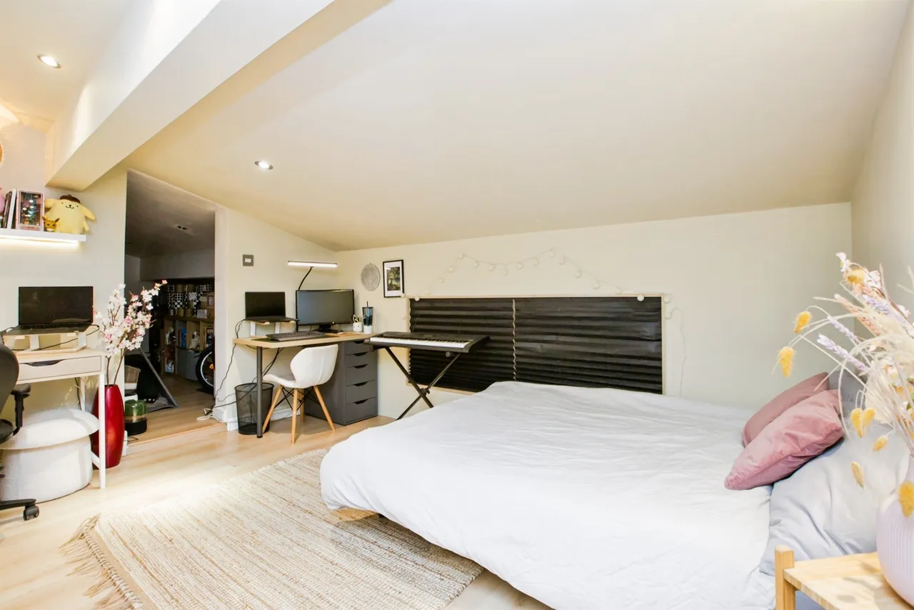 Sowerby Street, Sowerby Bridge, HX6, photo 12