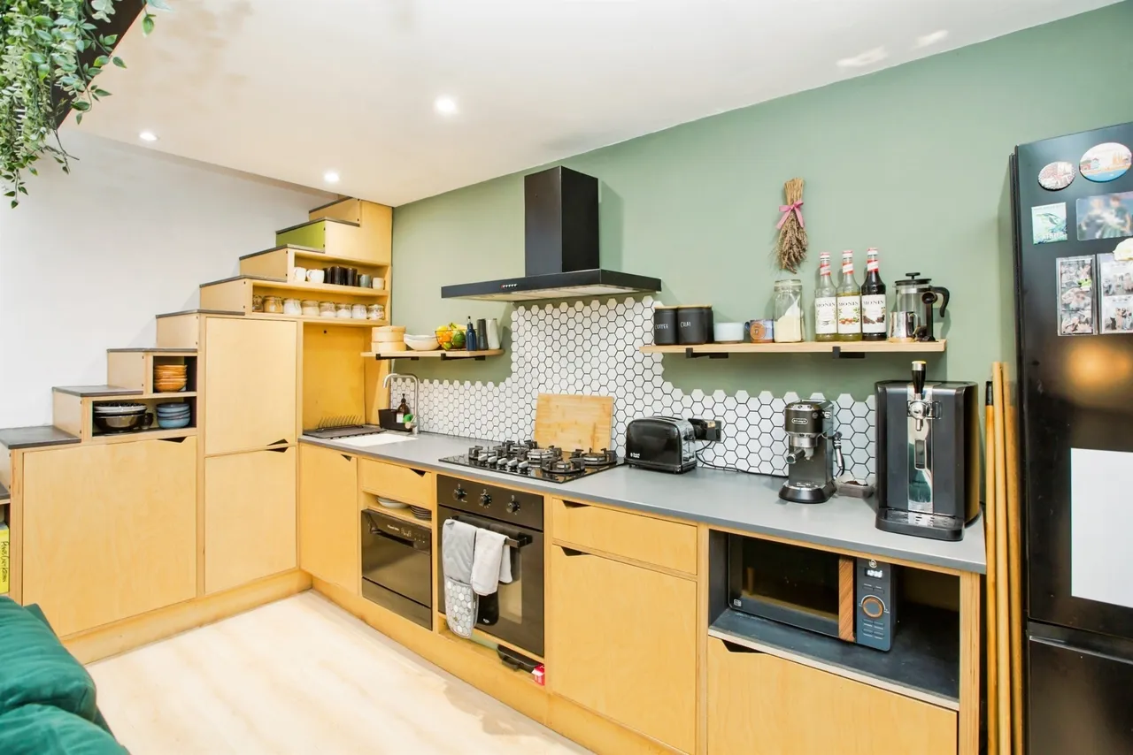 Sowerby Street, Sowerby Bridge, HX6, photo 2