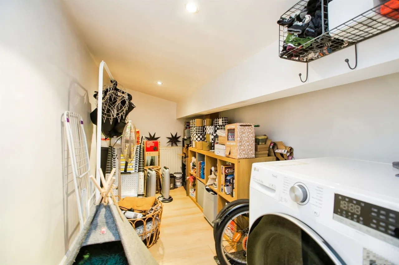 Sowerby Street, Sowerby Bridge, HX6, photo 10