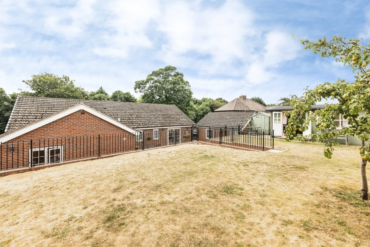Waggon Lane, Upton, Pontefract, photo 4