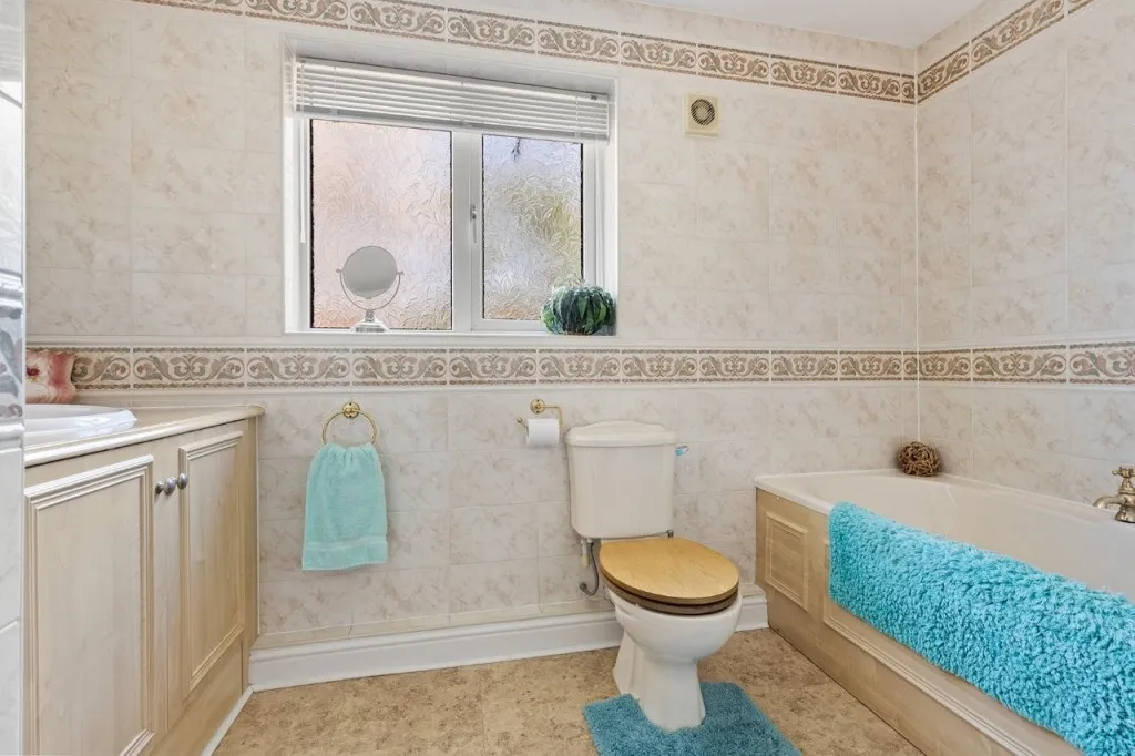 Belridge Close, Redbrook, photo 33