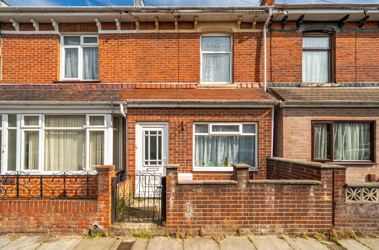 2 bed house for sale, Drayton Road, Portsmouth, PO2