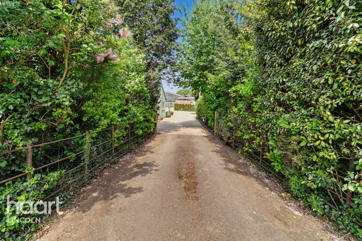 Harrowby Lane, Grantham, NG31, photo 11