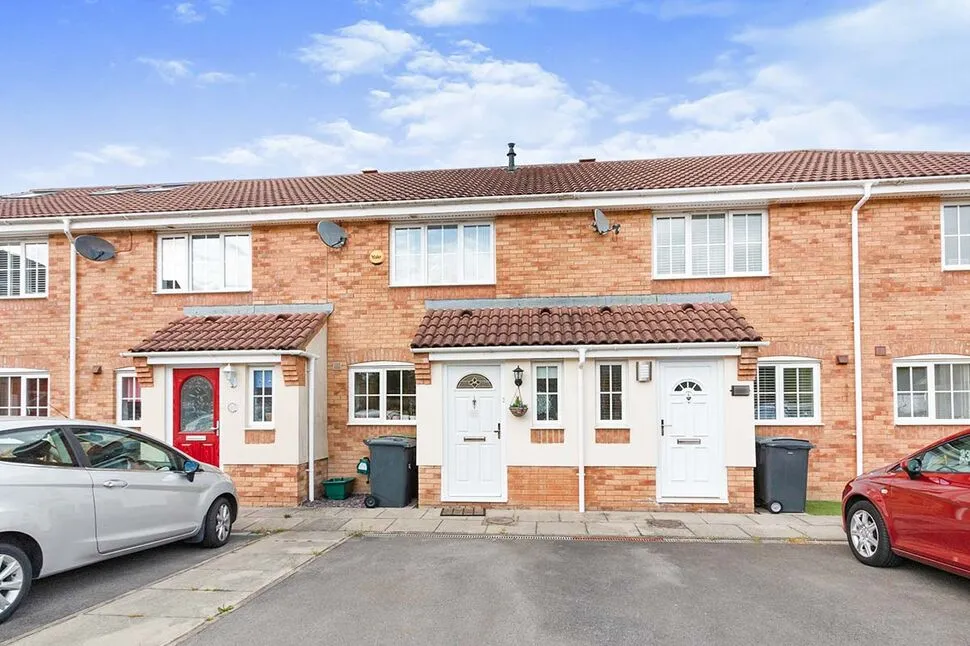 2 bed house to rent — Belfry Square, Beggarwood, Hampshire, RG22