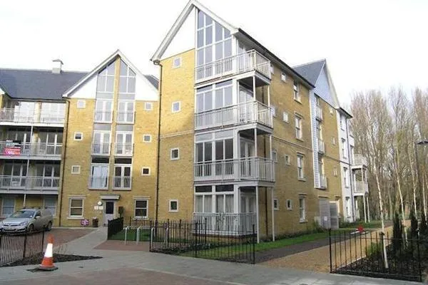 2 bed flat to rent, St. Andrews Close, CT1