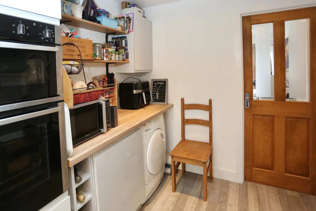 15 Ostringen Close, Abergavenny, Monmouthshire, NP7 5LY, photo 8
