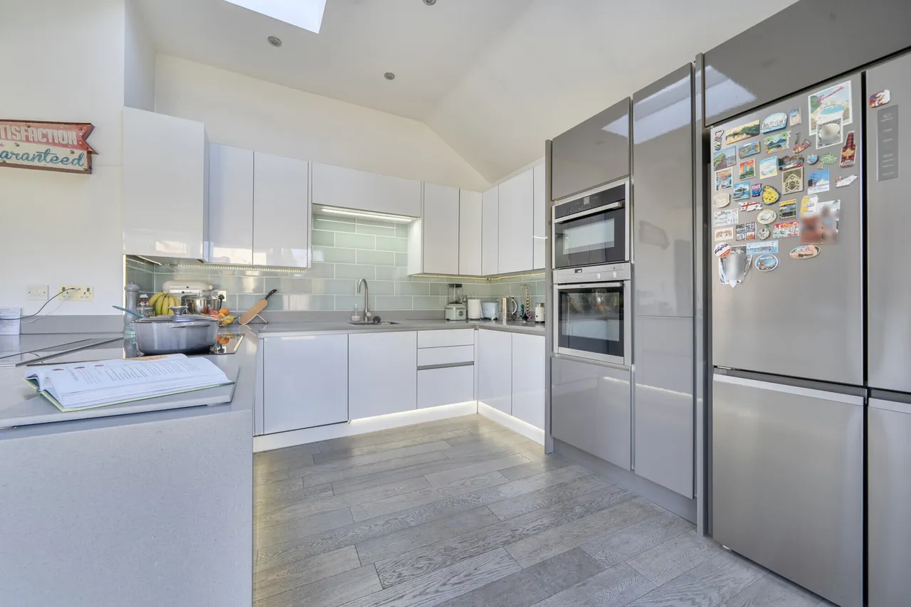 Myddelton Park, Whetstone, N20, photo 5