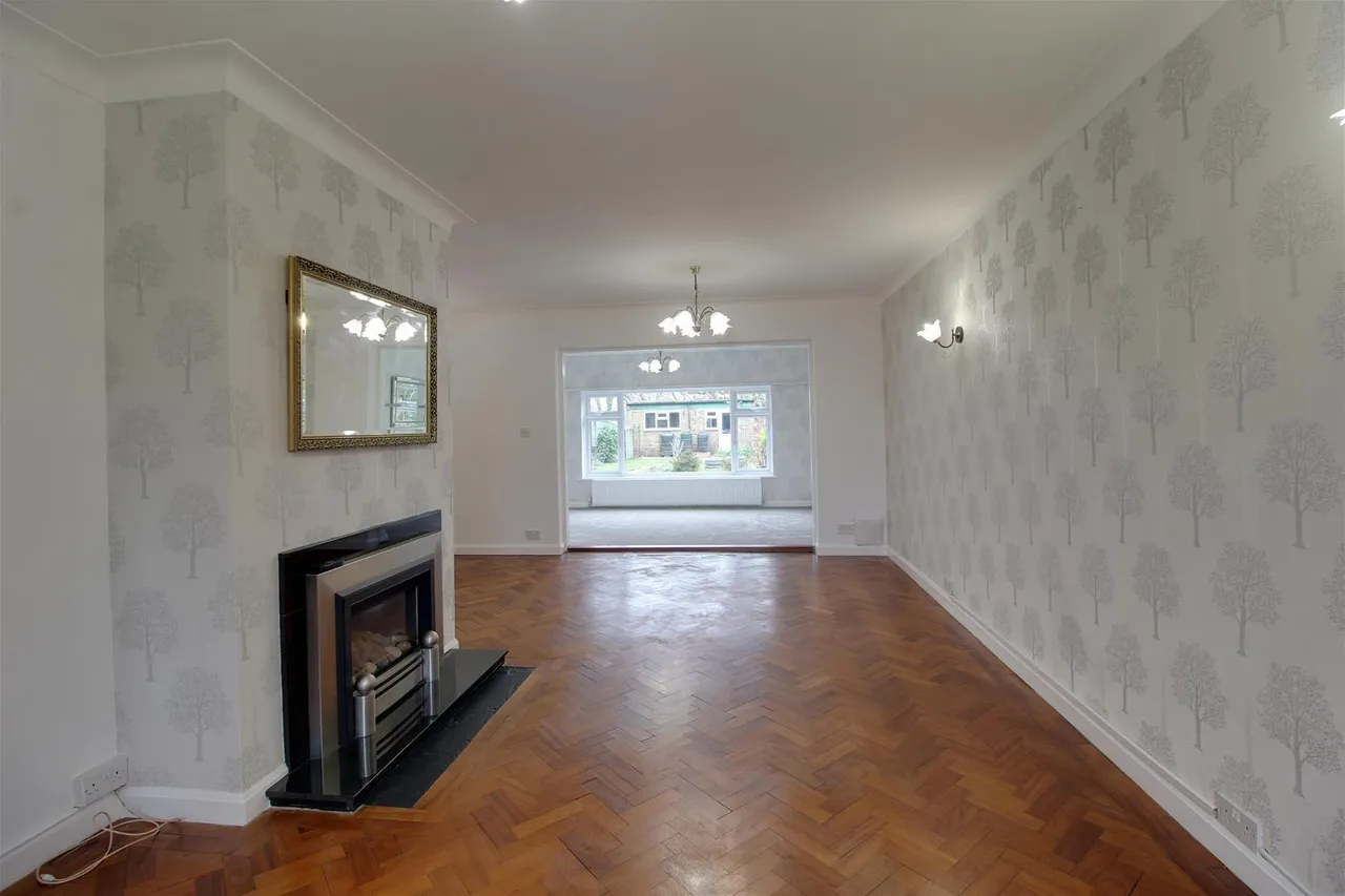 Heronfield Little Heath, Potters Bar EN6 1JA, photo 6