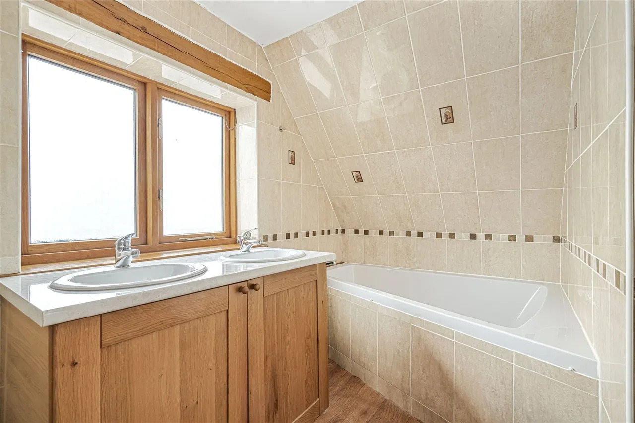 Bliss Lane, Flore, NN7, photo 10