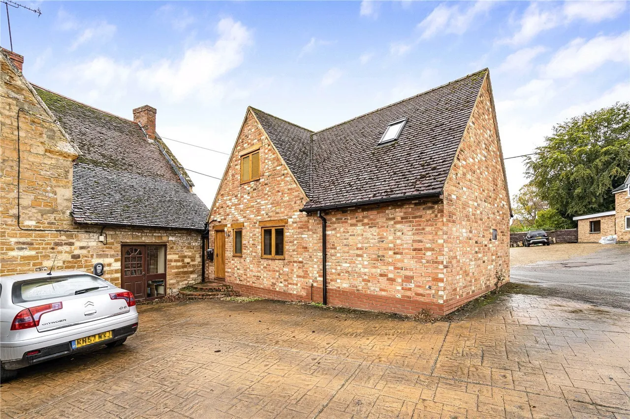 Bliss Lane, Flore, NN7, photo 15