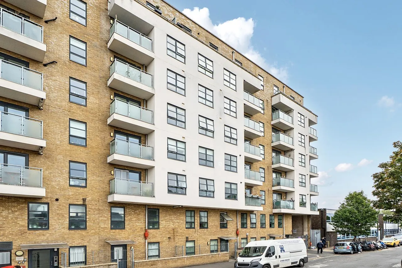 Bournemouth Road, SE15, photo 19