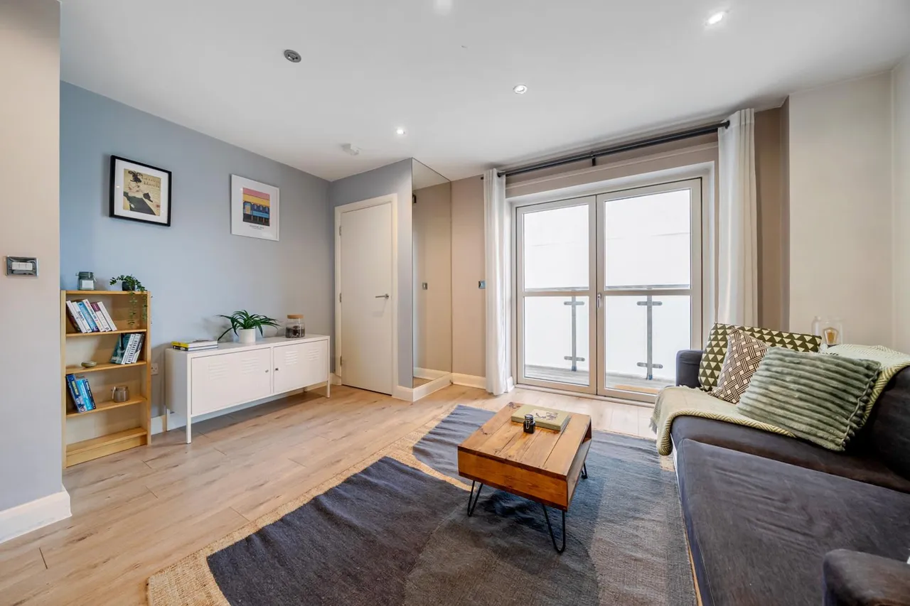 Bournemouth Road, SE15, photo 8