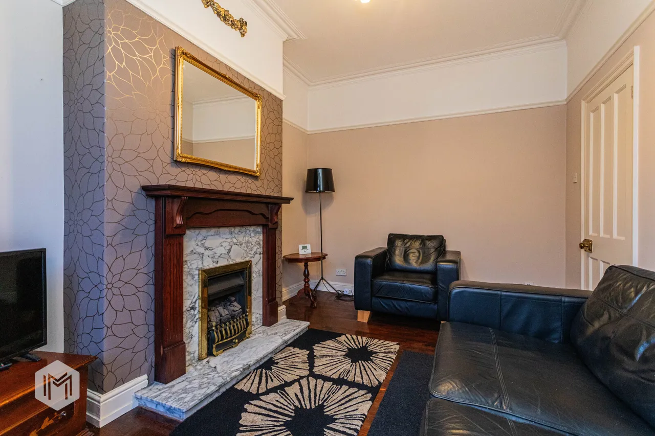 Bury Old Road, Ainsworth, Bolton, BL2 5SD, photo 5