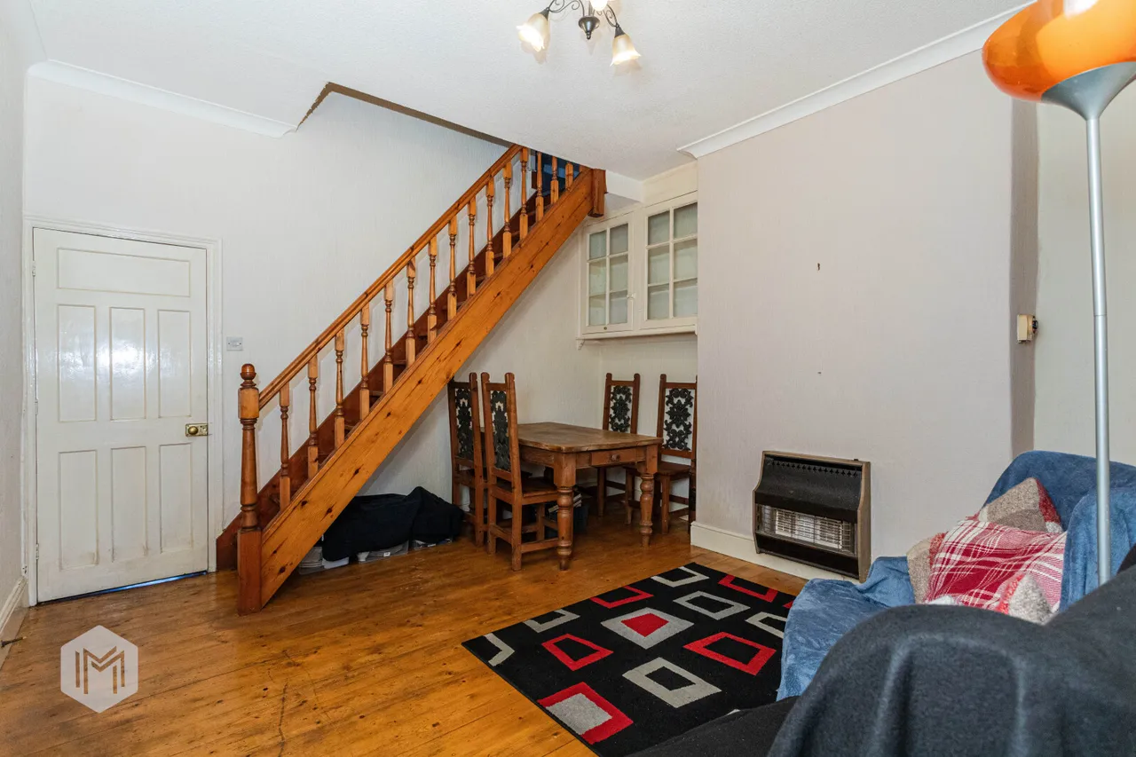 Bury Old Road, Ainsworth, Bolton, BL2 5SD, photo 3