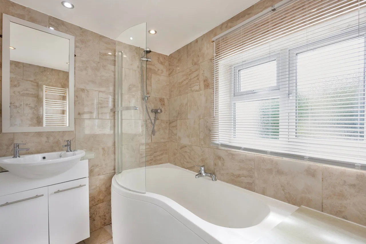 Naunton Crescent, Cheltenham, GL53, photo 8