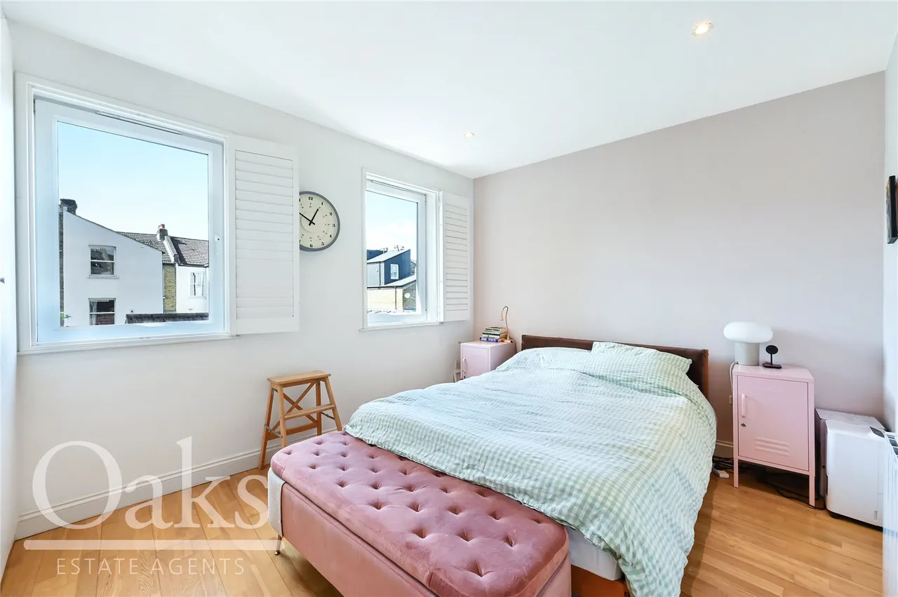 Dewey Lane, Brixton, SW2, photo 4