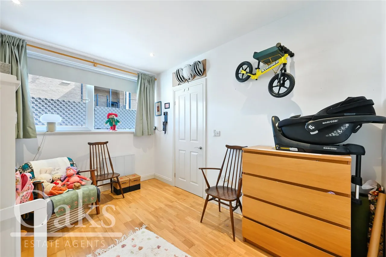 Dewey Lane, Brixton, SW2, photo 5