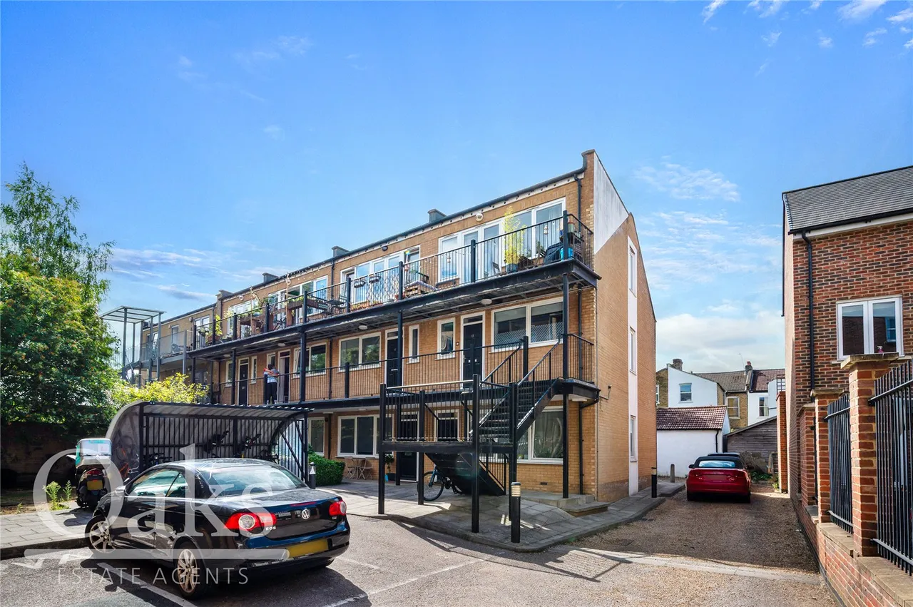 Dewey Lane, Brixton, SW2, photo 8