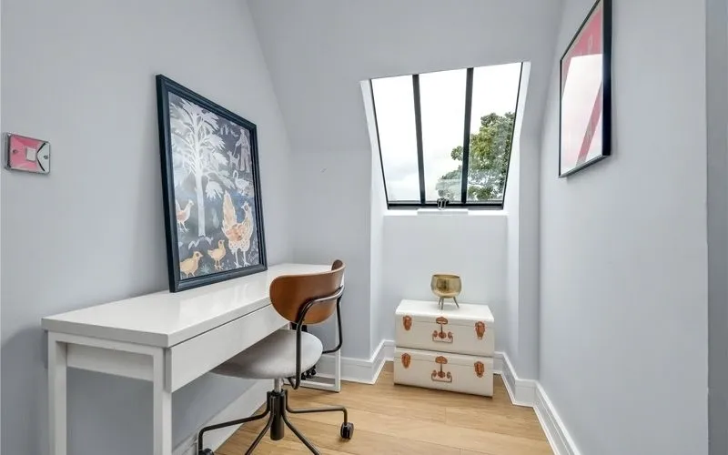 Bridge Road, East Molesey KT8, photo 8