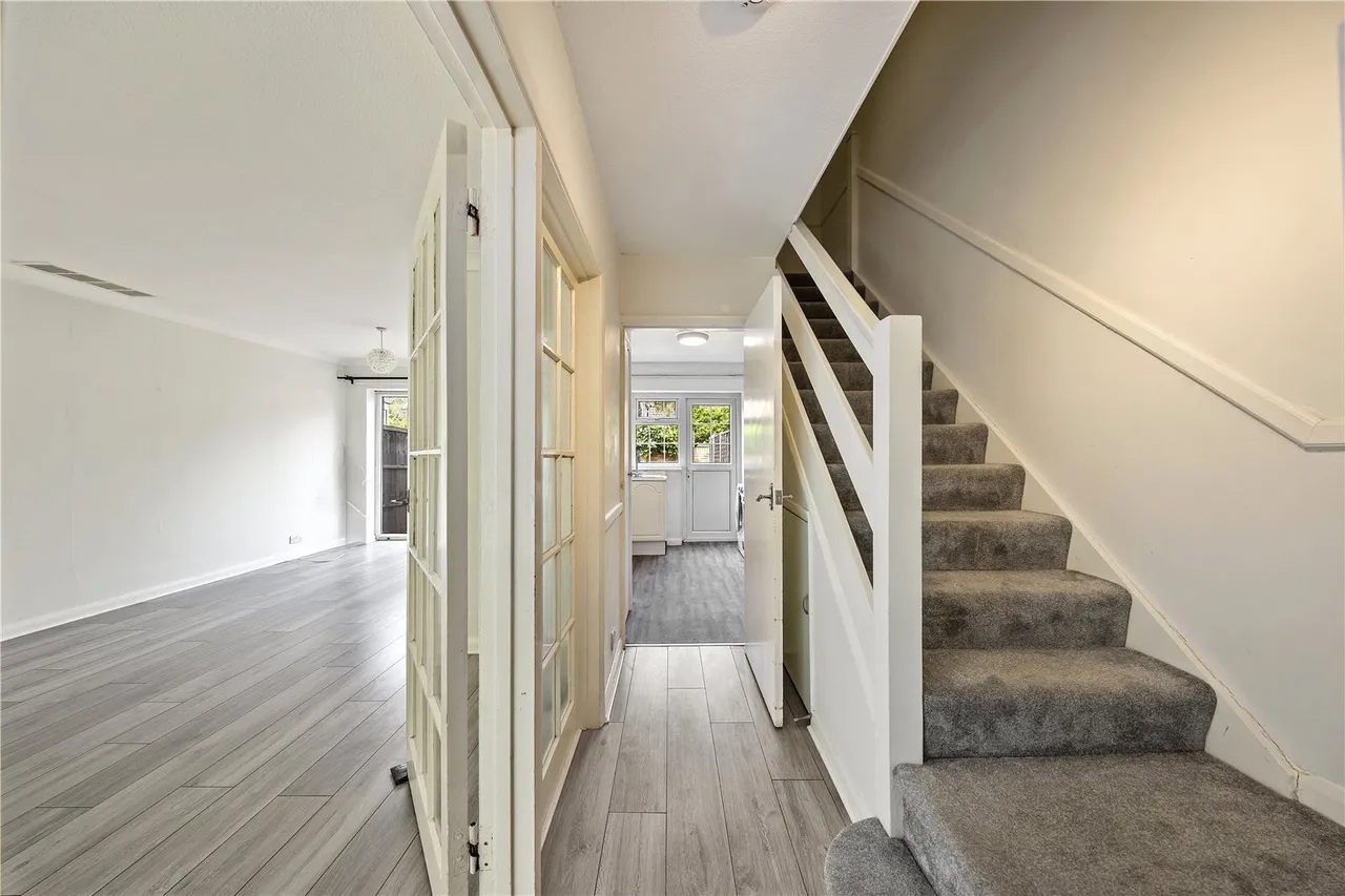 Uxbridge Road, Hampton Hill, TW12, photo 6