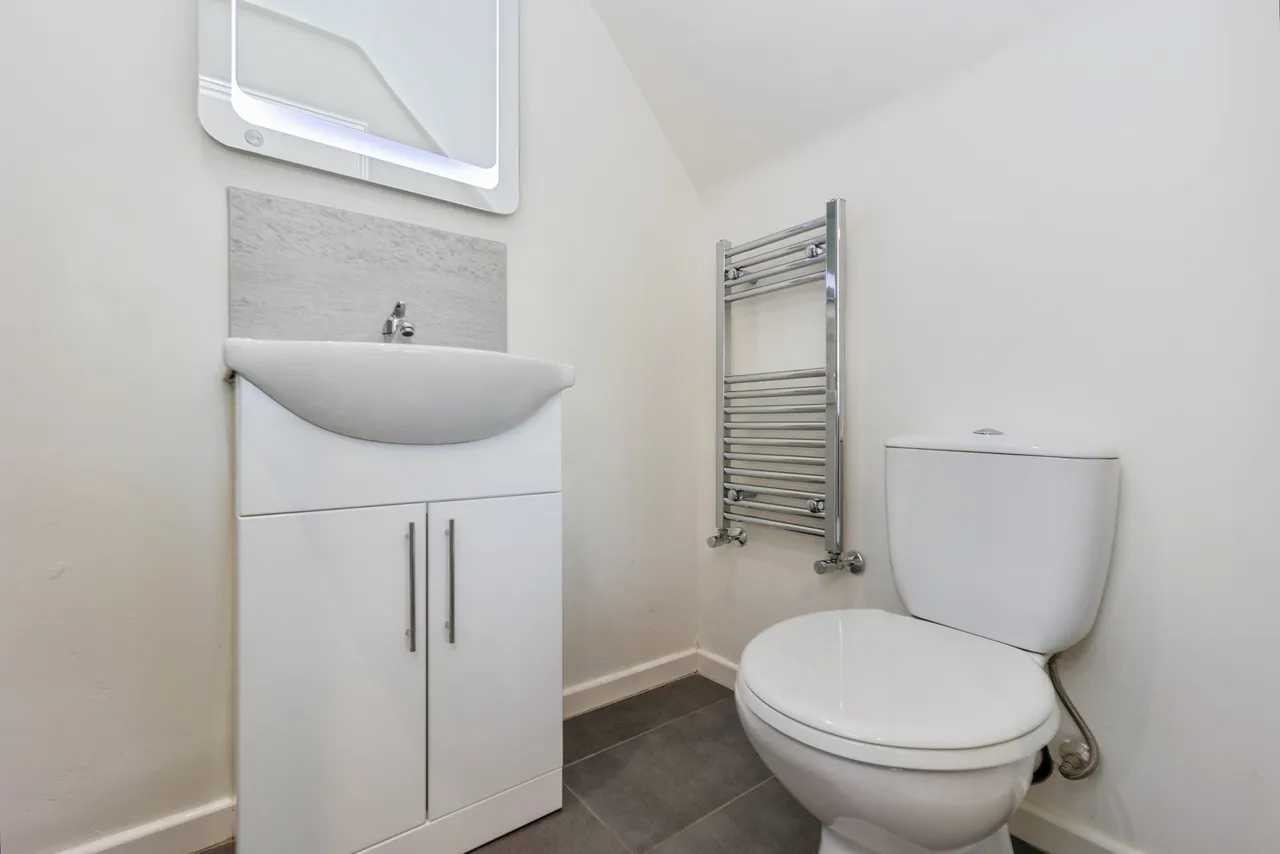Cathedral Road, Chadderton, OL9, photo 17