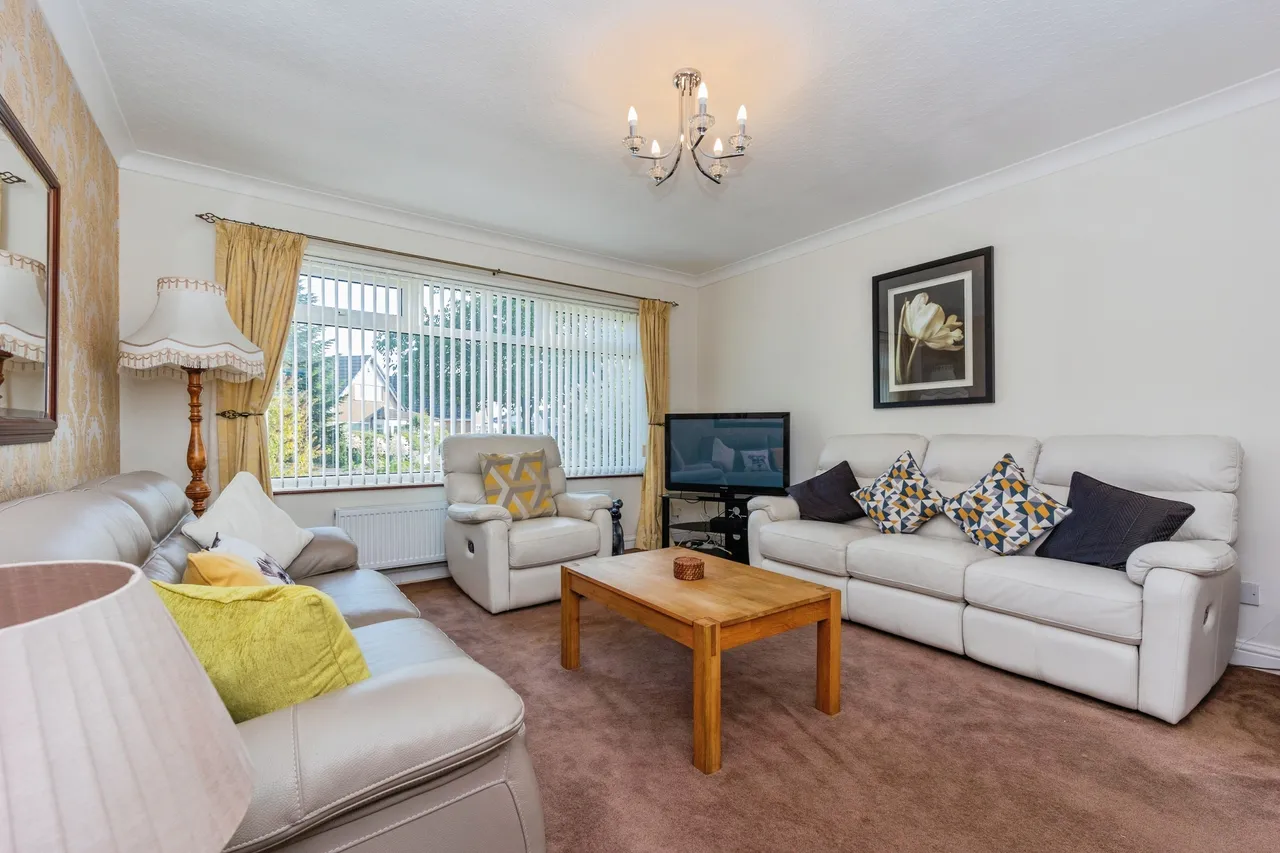 Cathedral Road, Chadderton, OL9, photo 4