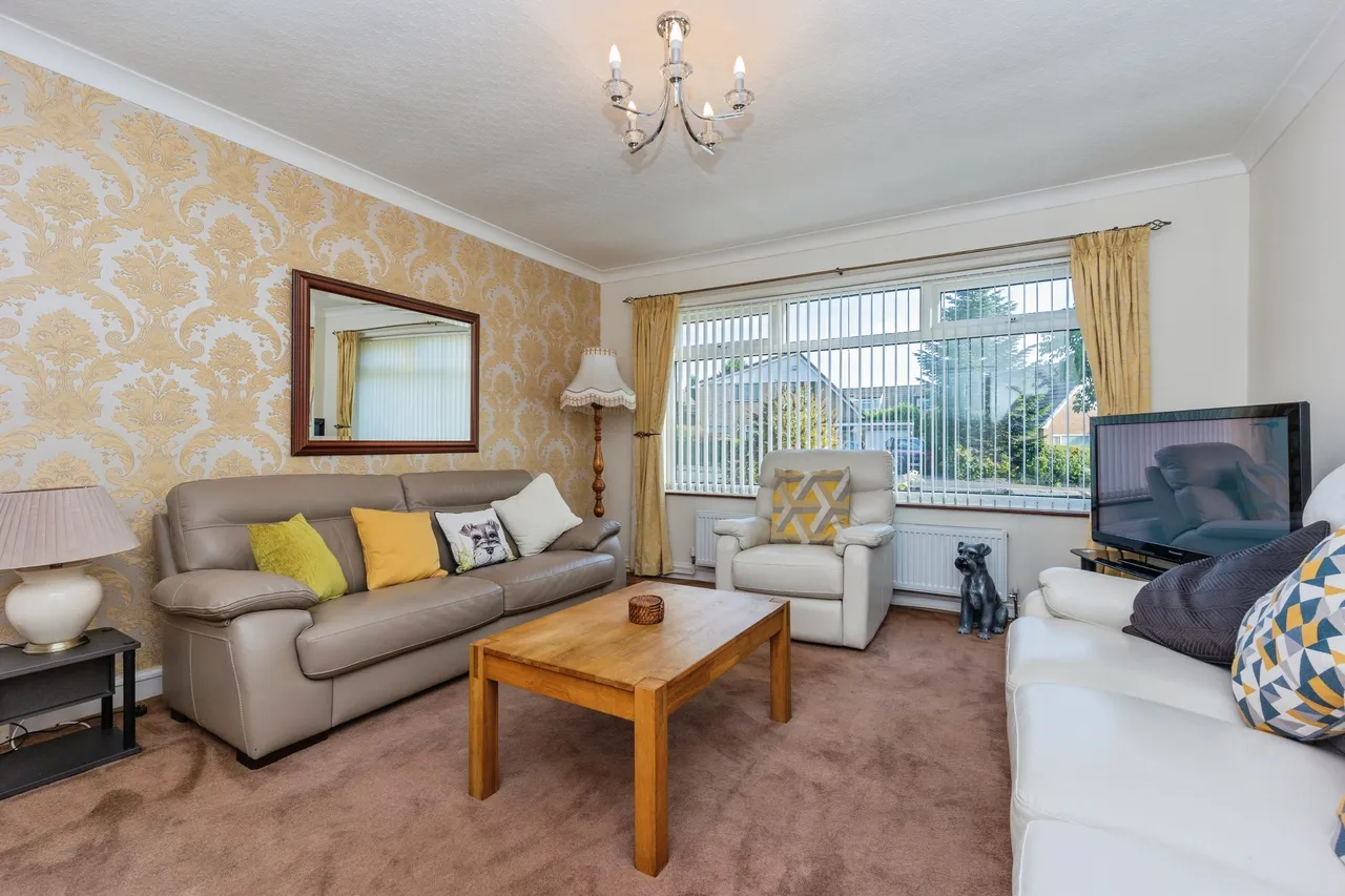 Cathedral Road, Chadderton, OL9, photo 5