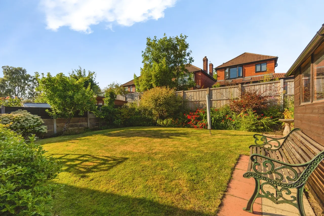 Cathedral Road, Chadderton, OL9, photo 25