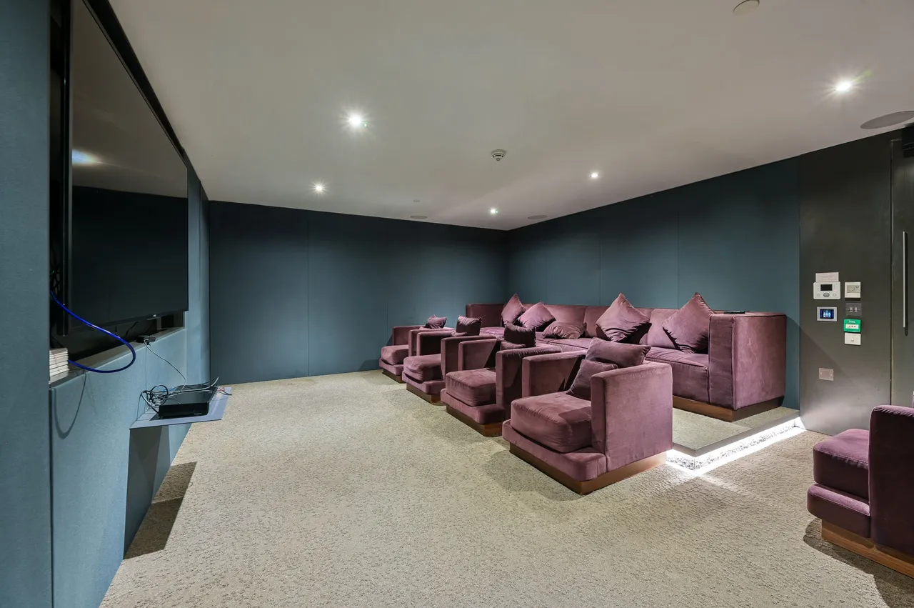 Apartment 2001, 251 Southwark Bridge Road, London, photo 12