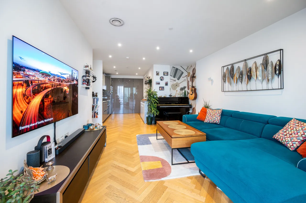 Apartment 2001, 251 Southwark Bridge Road, London, photo 3