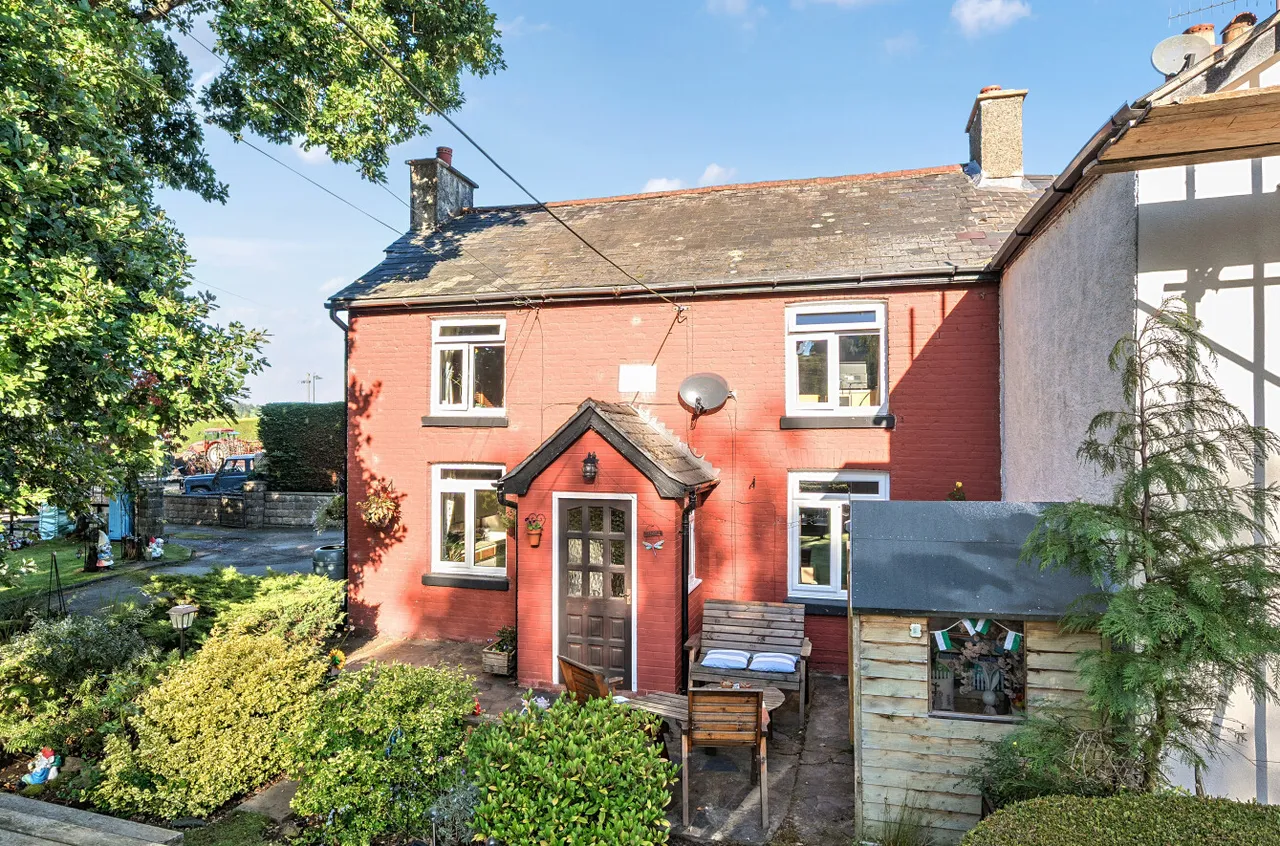 Llanfyllin, Powys, photo 16