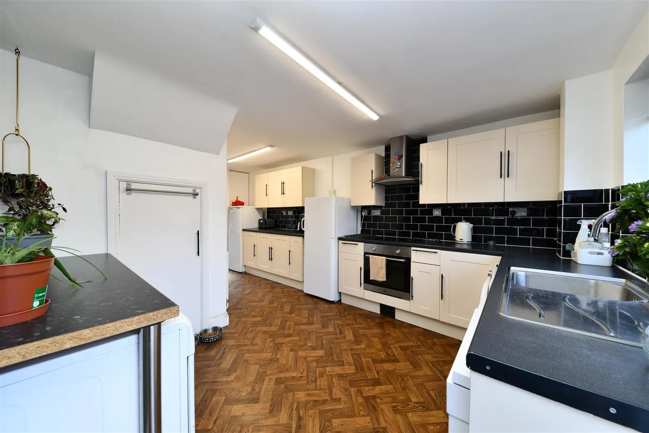 Tye End, Stevenage, Herts, SG2 8TU, photo 11