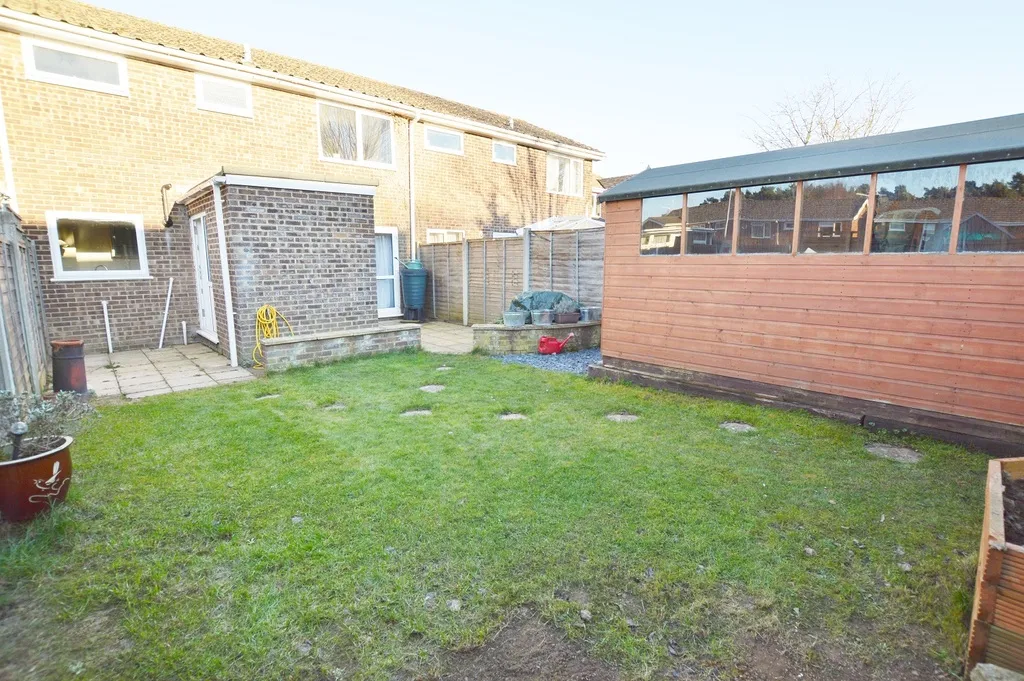 Apple Tree Road, Alderholt, Fordingbridge, SP6 3EW, photo 16