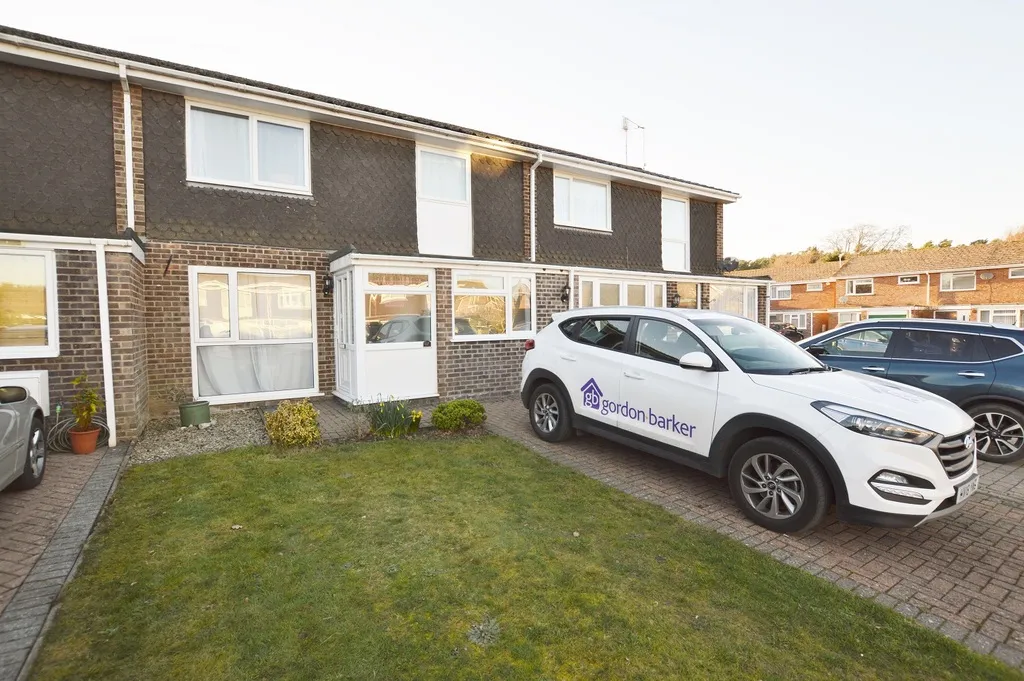 Apple Tree Road, Alderholt, Fordingbridge, SP6 3EW, photo 17