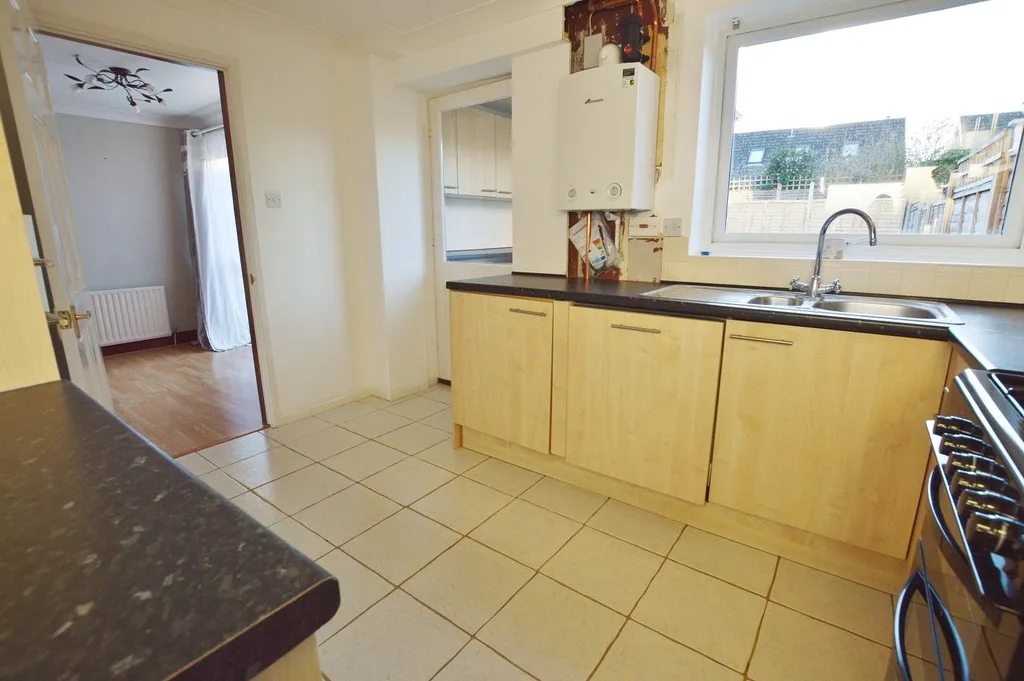 Apple Tree Road, Alderholt, Fordingbridge, SP6 3EW, photo 6