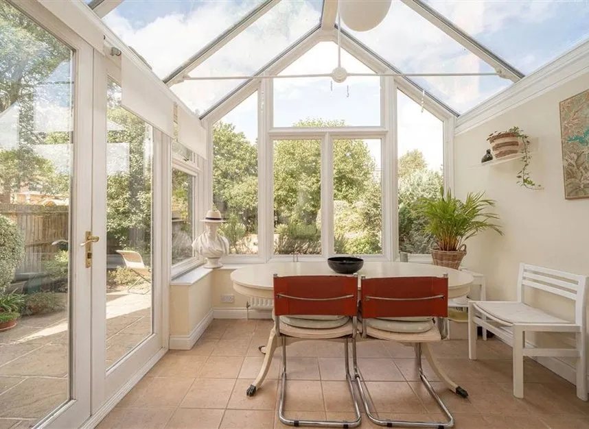 Bolton Gardens, Teddington, TW11, photo 4