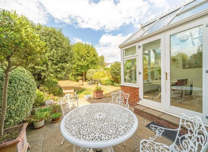 Bolton Gardens, Teddington, TW11, photo 10