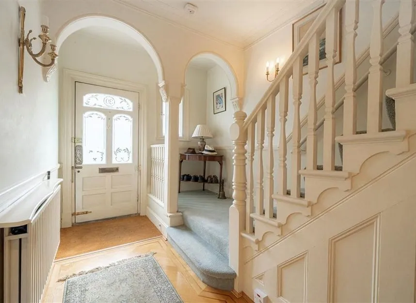 Bolton Gardens, Teddington, TW11, photo 5