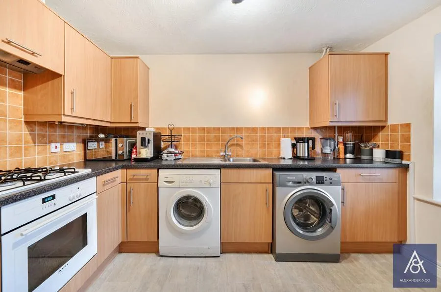 Heron Drive, Brackley, NN13, photo 3
